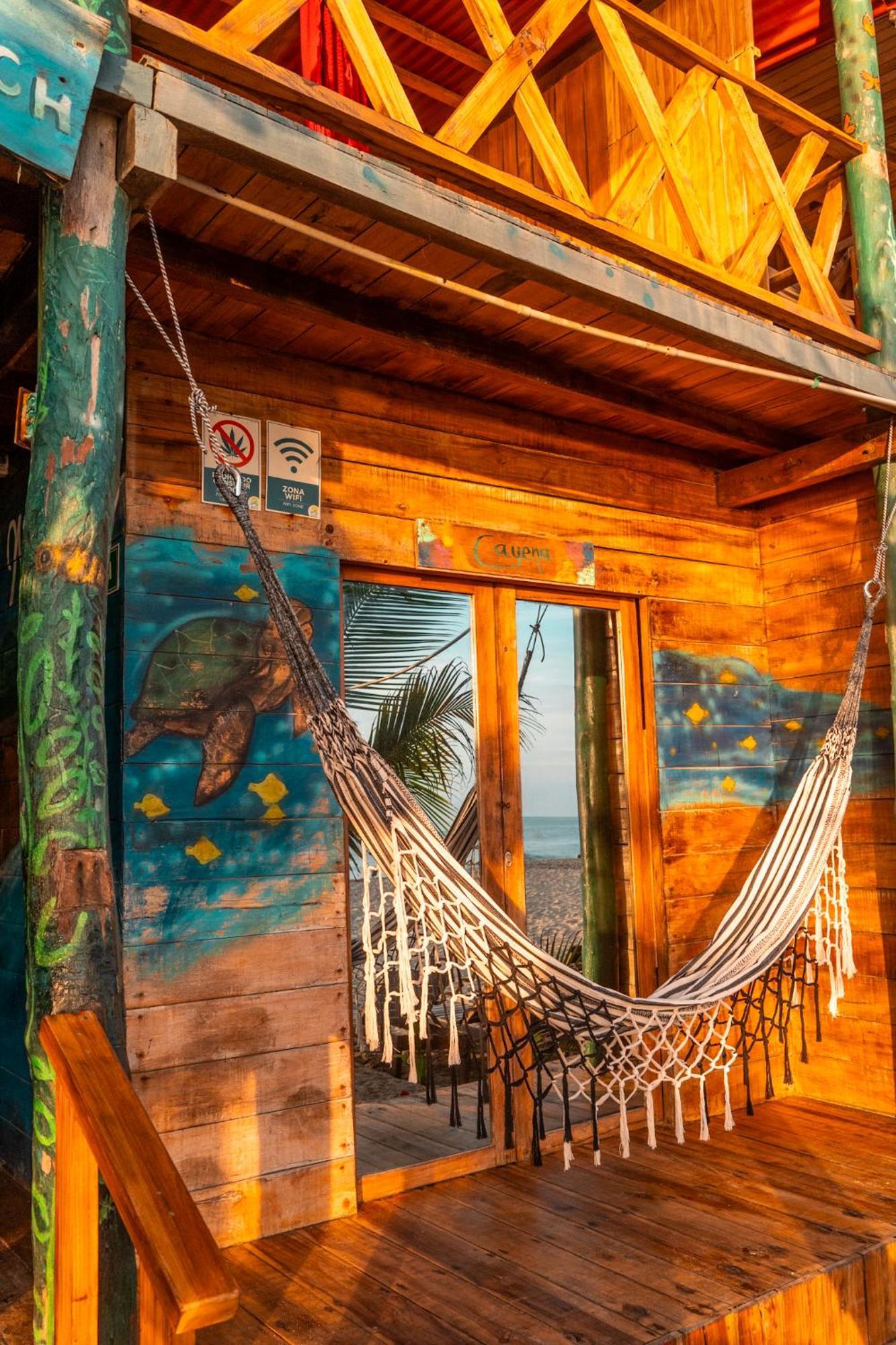 The Mompe Beach Hostal La Poza Exterior photo