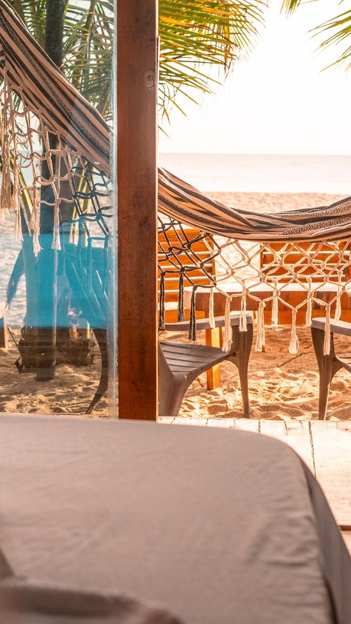 The Mompe Beach Hostal La Poza Exterior photo