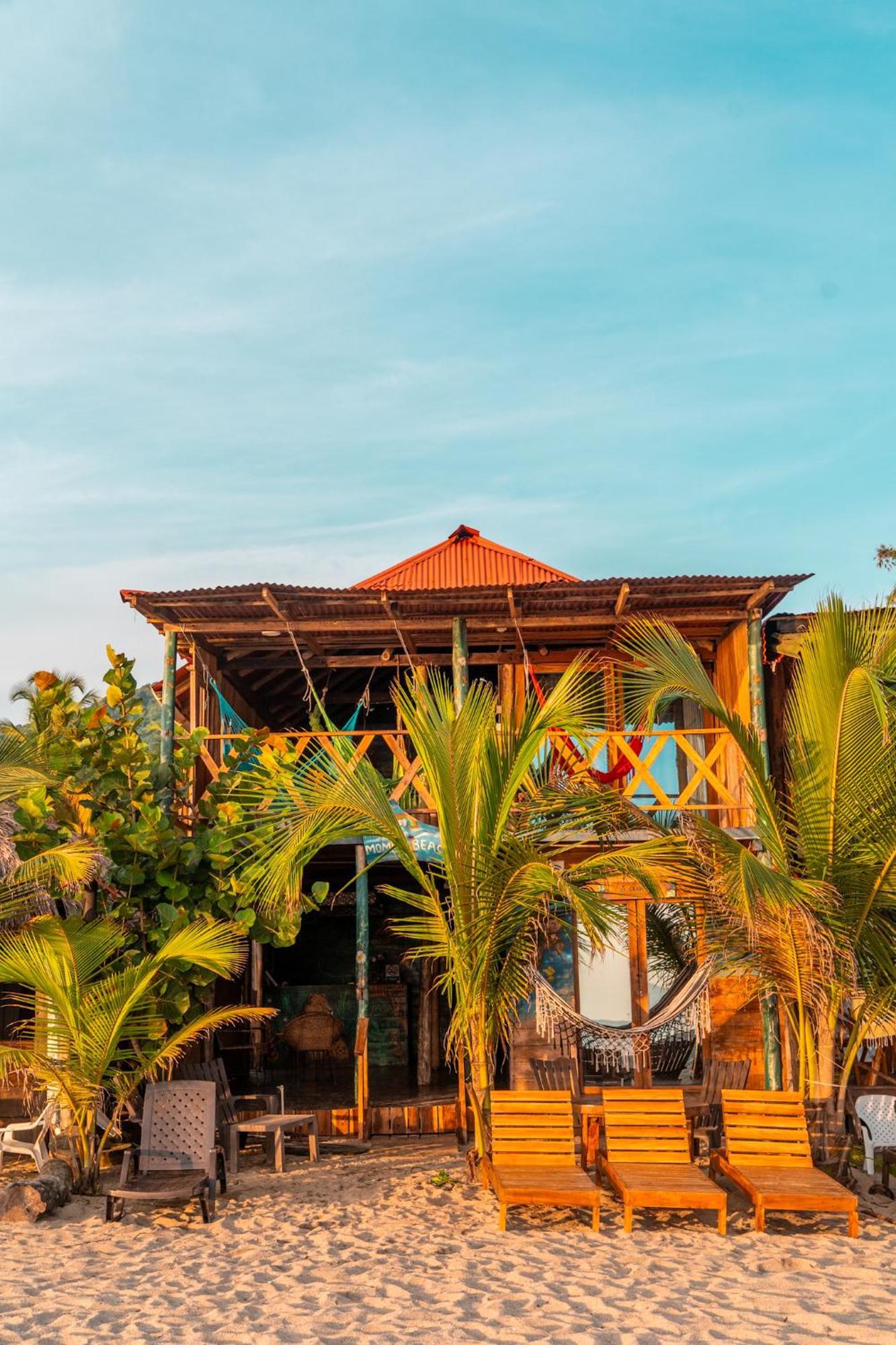 The Mompe Beach Hostal La Poza Exterior photo